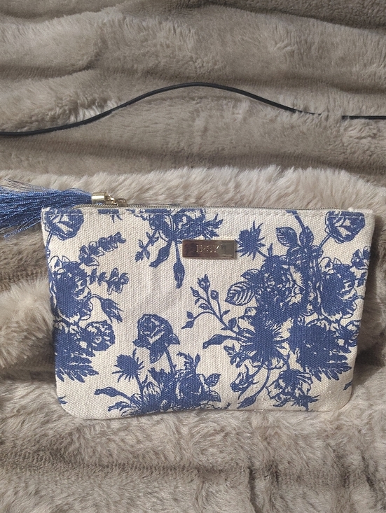 Handbags - Rose Mystery Bag With 5 Items